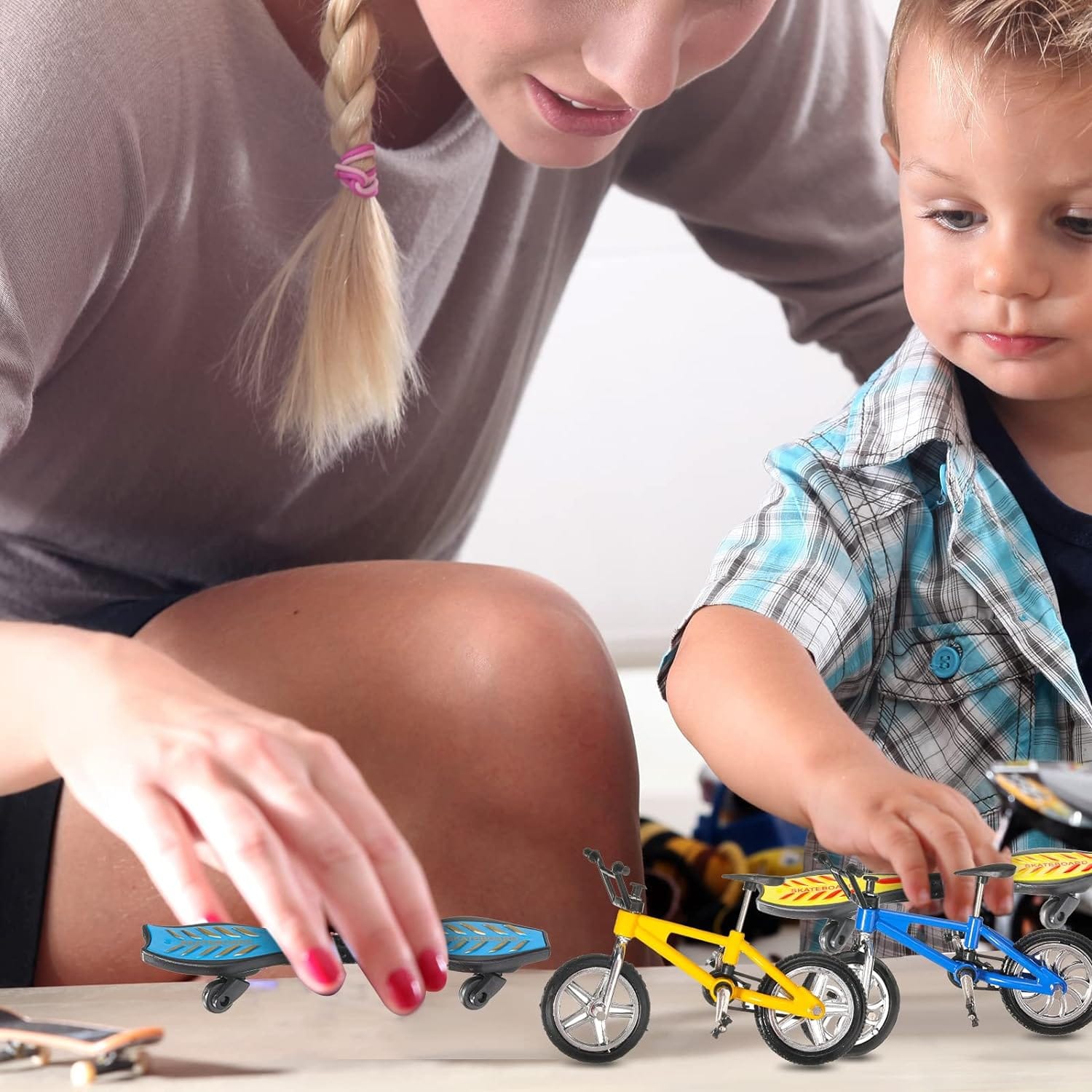 17 Pieces Finger Skateboard Ramp Set Skate Park Kit Ramp Parts Set Mini Finger Toys Set Finger Bike Skate Park Kit with Replacement Wheels and Tools for Kids Party Favor (Classic Color) 17 Pieces Finger Skateboard Ramp Set Skate Park Kit Ramp Parts Set Mini Finger Toys Set Finger Bike Skate Park Kit with Replacement Wheels and Tools for Kids Party Favor (Classic Color)